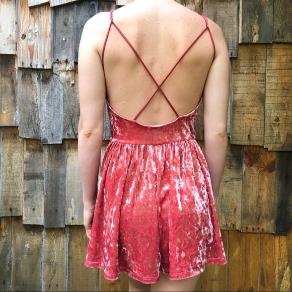 L.A Hearts Romper Size Small Pink Velvet V Neck - Picture 2 of 4